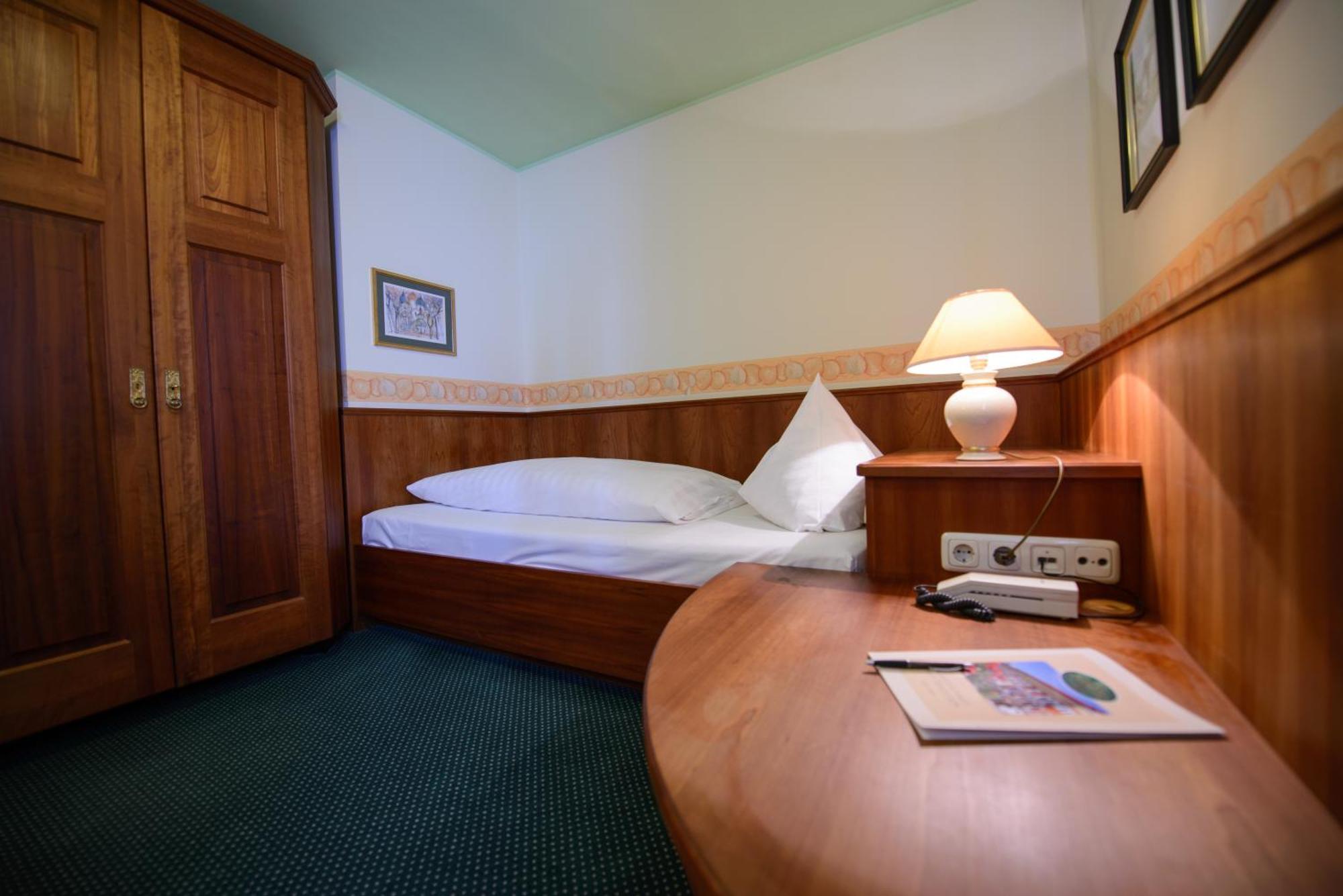 Gasthof Hotel Zweimueller กรีสเคอร์เคน ภายนอก รูปภาพ